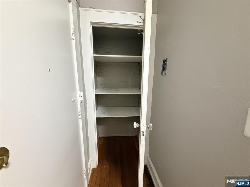 17 Elwood Pl #304 - Photo 3 of 14