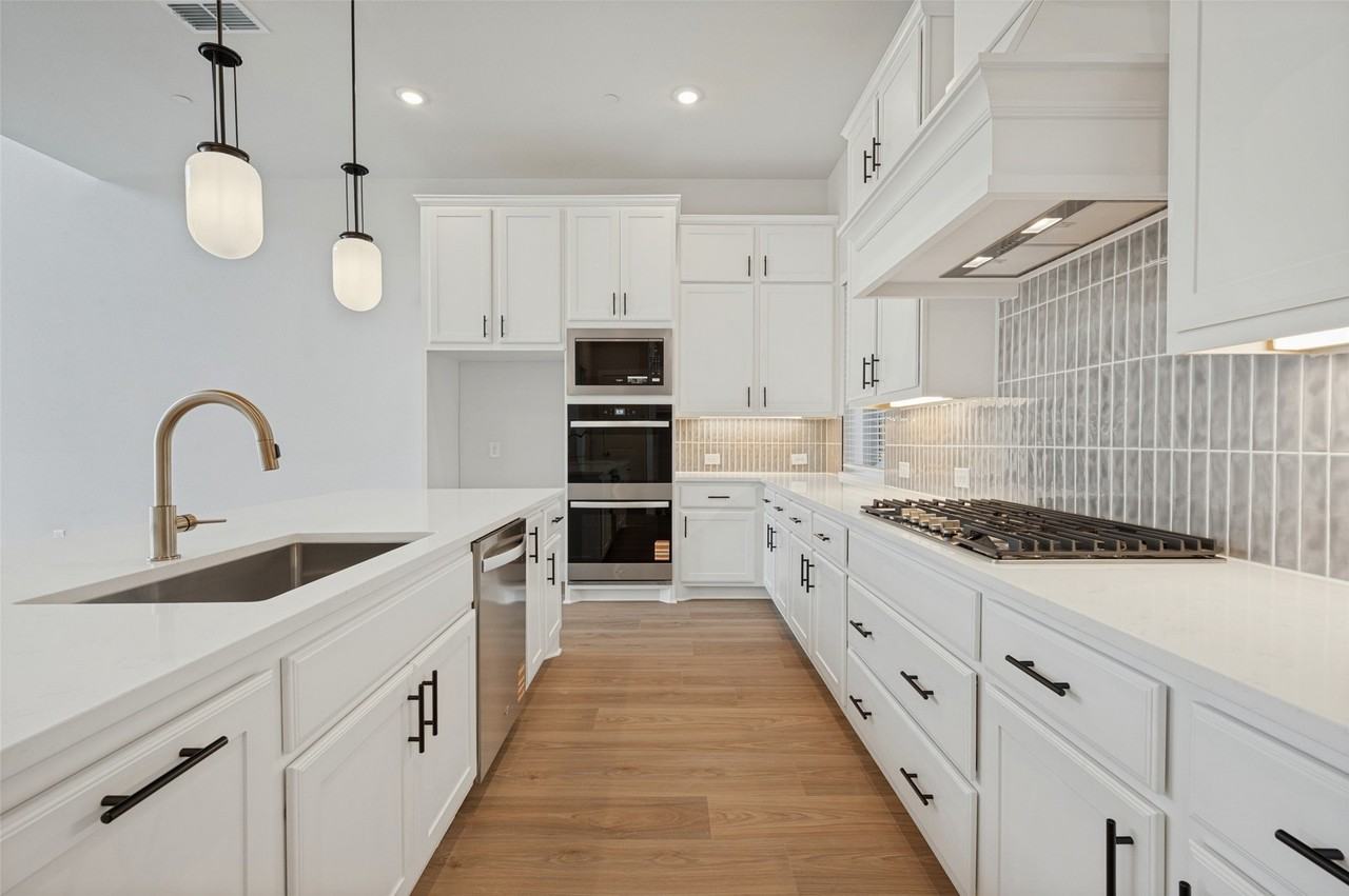 12168 Juno Springs Dr - Photo 5 of 12