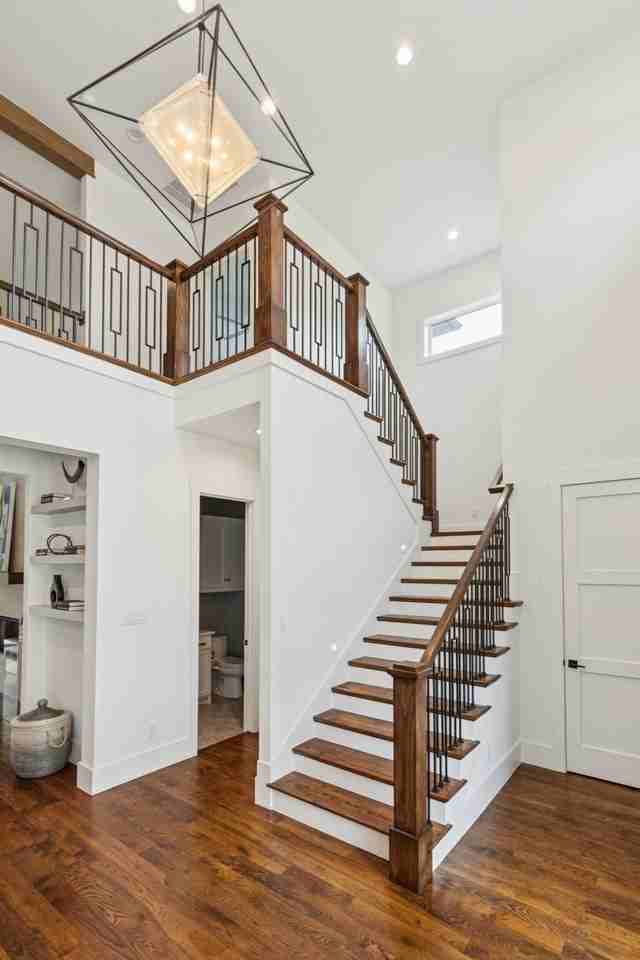 5960 Williamstown Rd - Photo 4 of 27