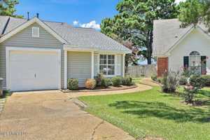 featured image of 607 Harbor Ridge Dr
