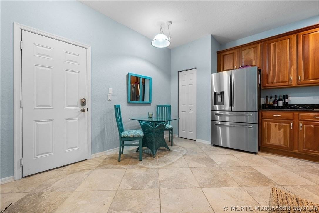 1560 Se Wilshire Pl #102 - Photo 3 of 20