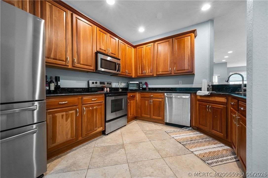 1560 Se Wilshire Pl #102 - Photo 6 of 20