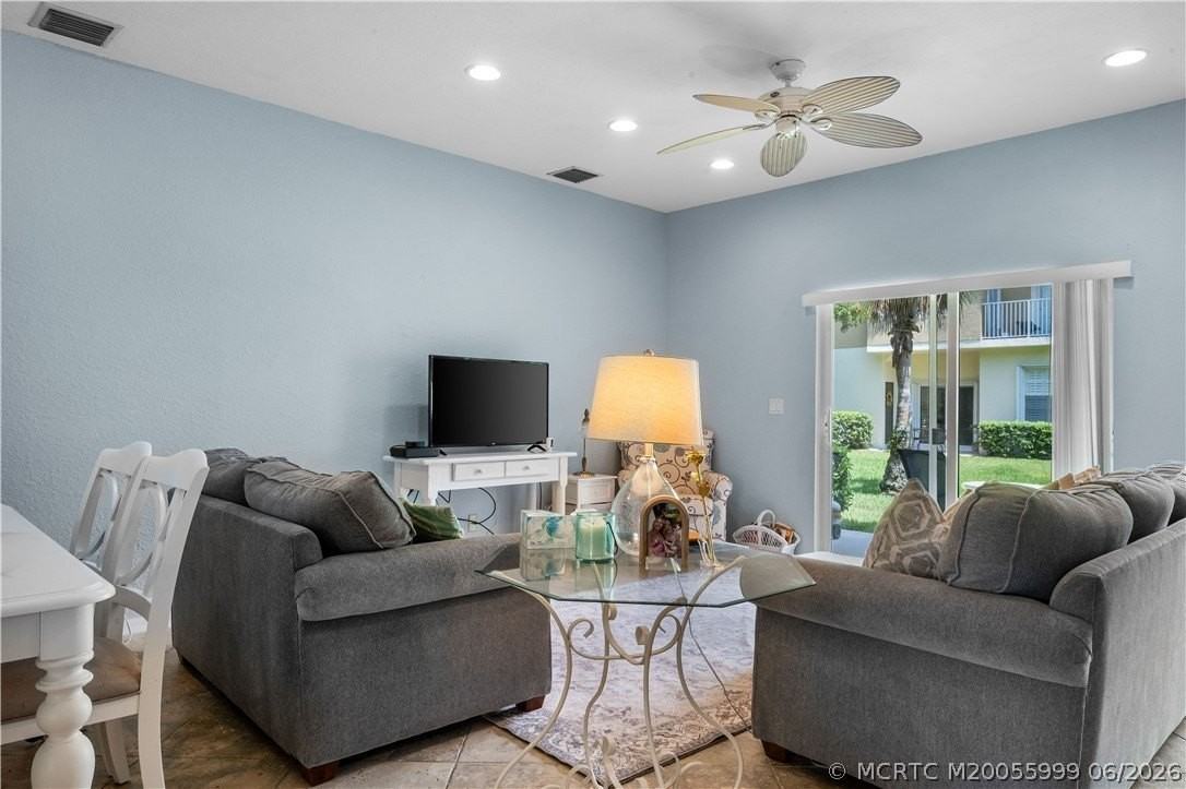 1560 Se Wilshire Pl #102 - Photo 7 of 20