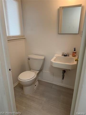 22768 Ashley St - Photo 7 of 10