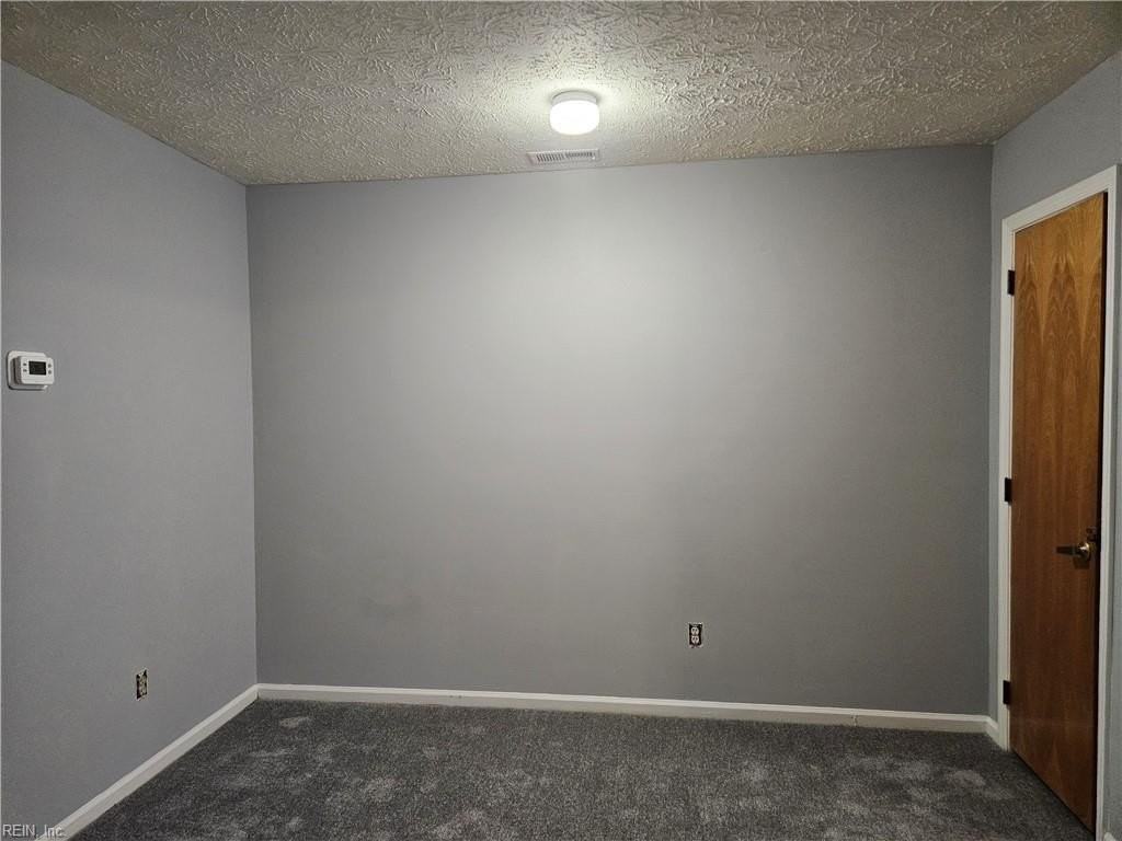 330 Kinsmen Way - Photo 7 of 23