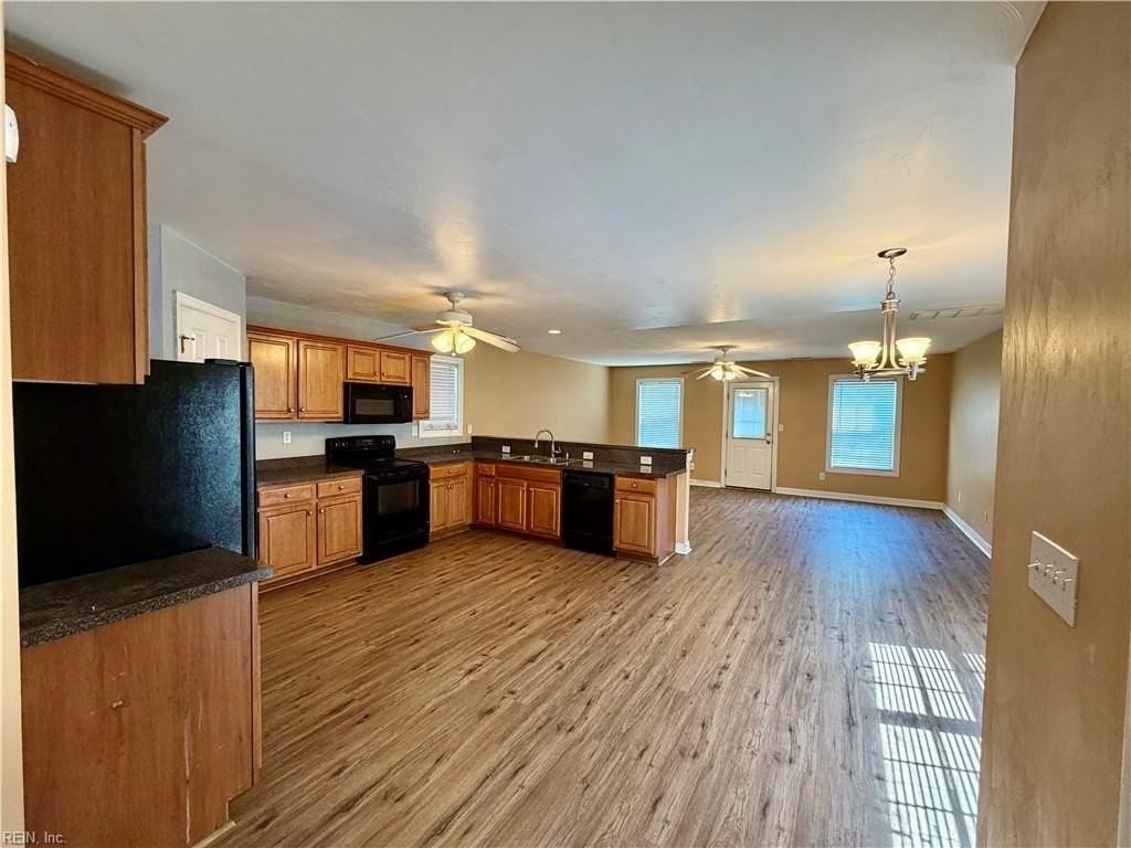 1705 Hoover Ave - Photo 4 of 22
