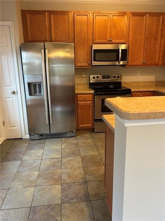642 Claire Ln - Photo 5 of 36