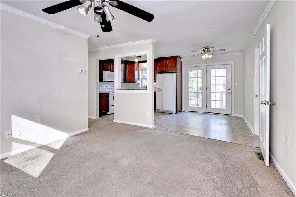 451 Fort Worth St - Photo 7 of 25