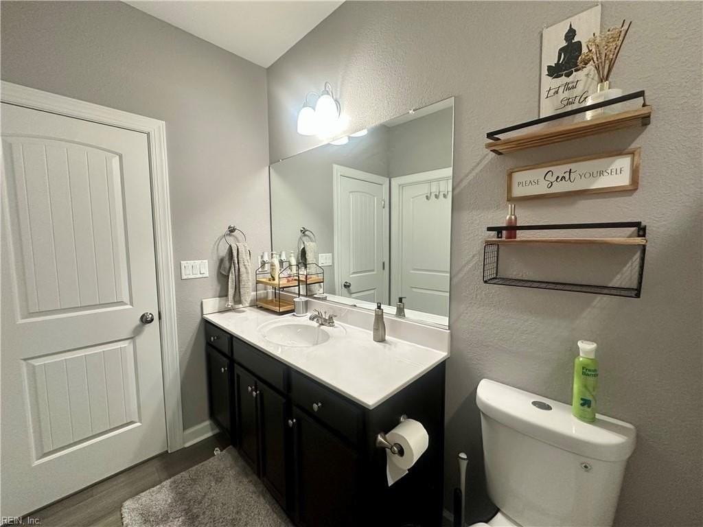 1218 Summit Ave - Photo 7 of 23