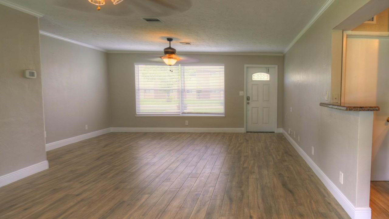 1128 W River Dr - Photo 7 of 21