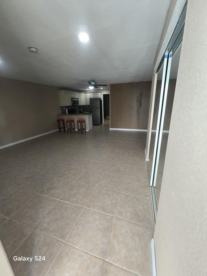 702 Fleming Ave - Photo 7 of 14