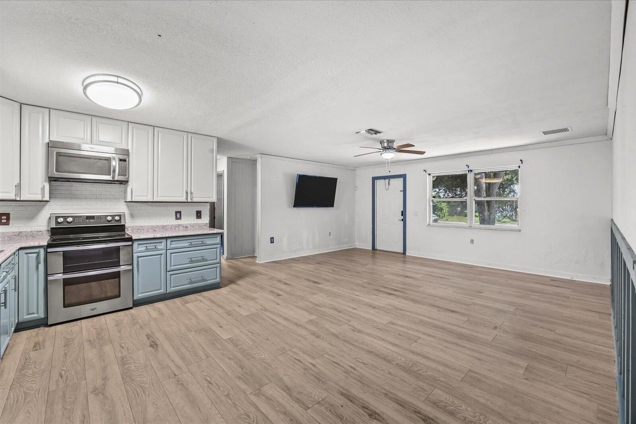 3031 Nw 2nd St - Photo 5 of 29