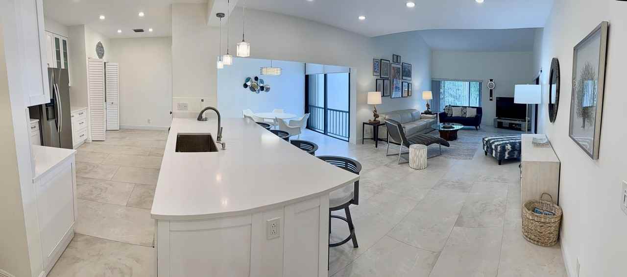 1640 Twelve Oaks Way #305