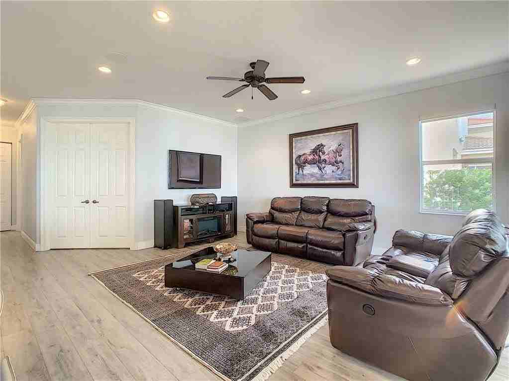 4827 Sw 183rd Ave - Photo 6 of 41