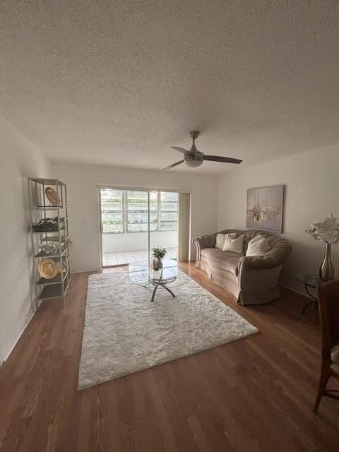 6 Abbey Ln #207 - Photo 4 of 10