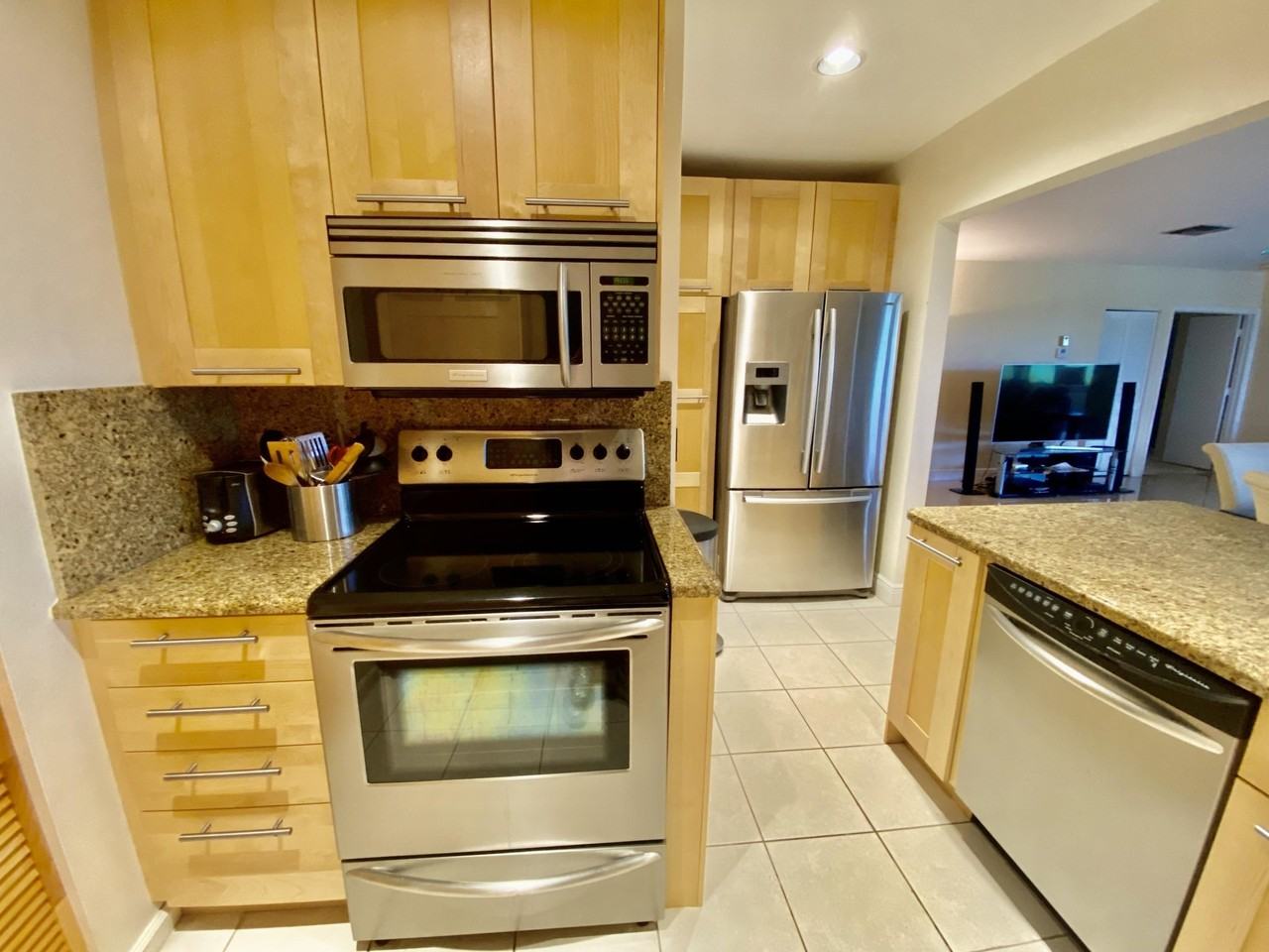 19311 Sabal Lake Dr #19311 - Photo 4 of 10