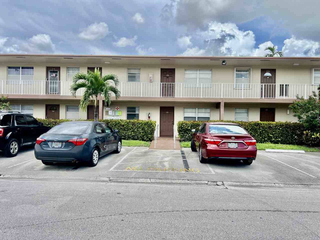 7205 Nw 5th Pl #105