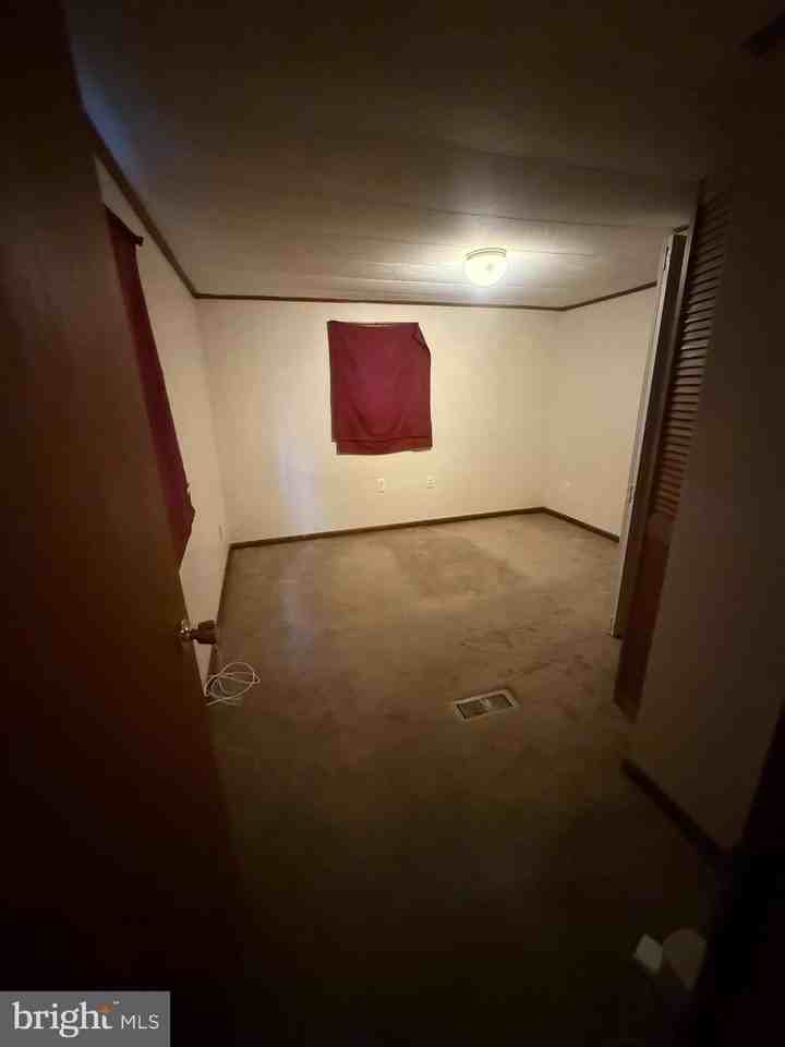 1704 Spring Garden Rd - Photo 2 of 7