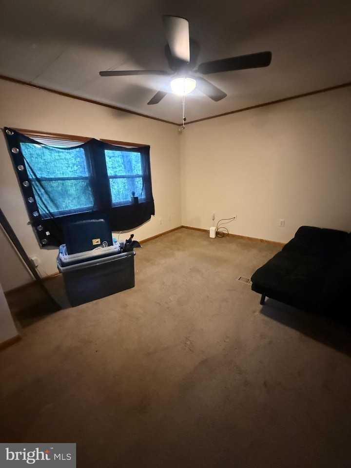 1704 Spring Garden Rd - Photo 7 of 7