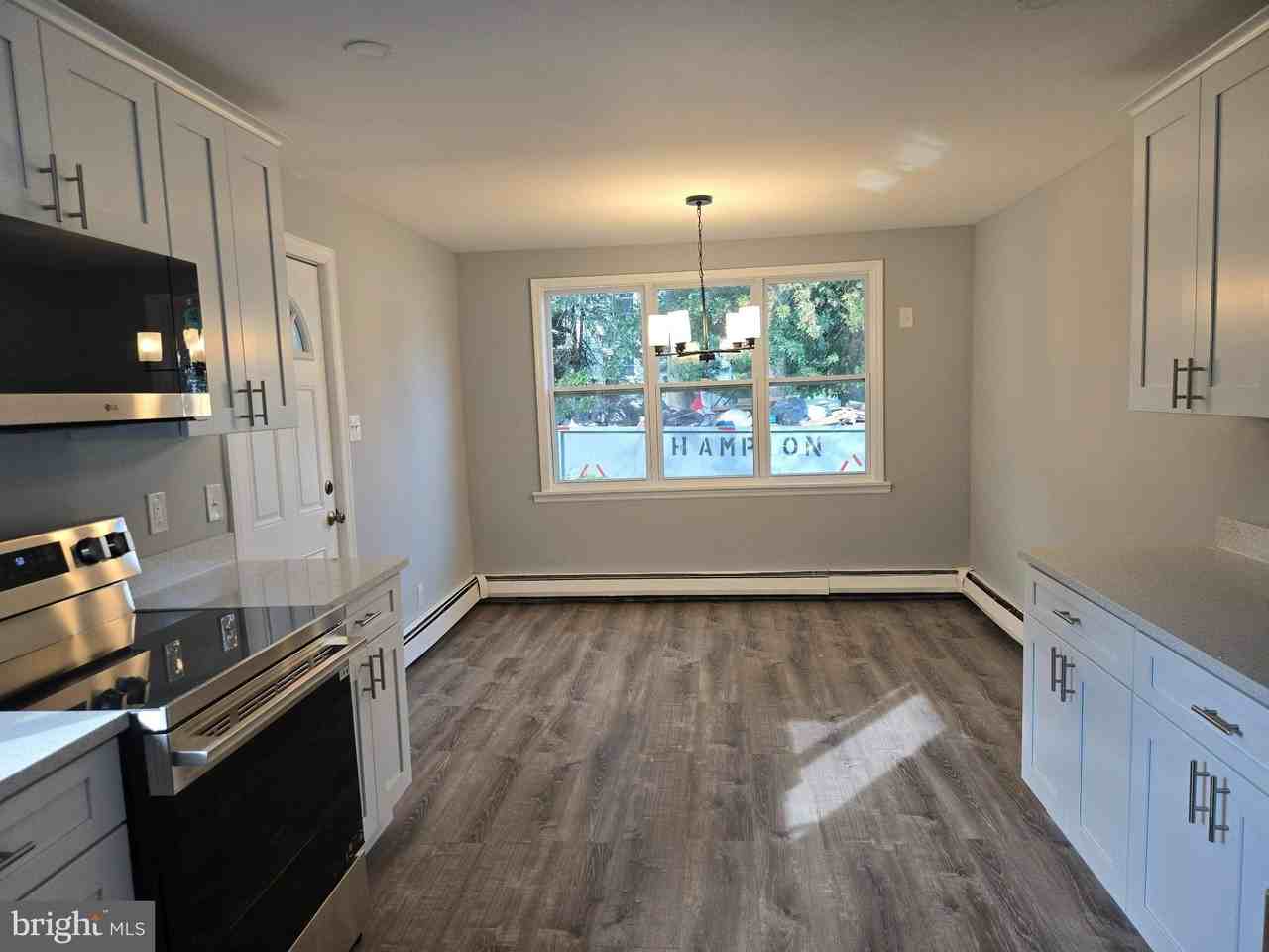 14 Hillman Ave - Photo 5 of 19