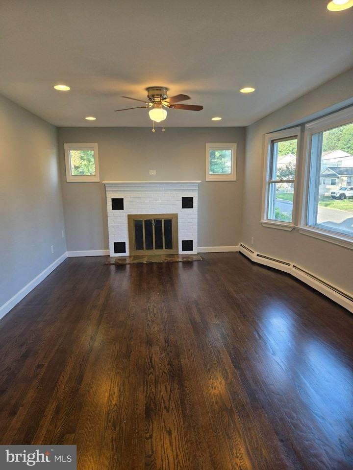 14 Hillman Ave - Photo 6 of 19