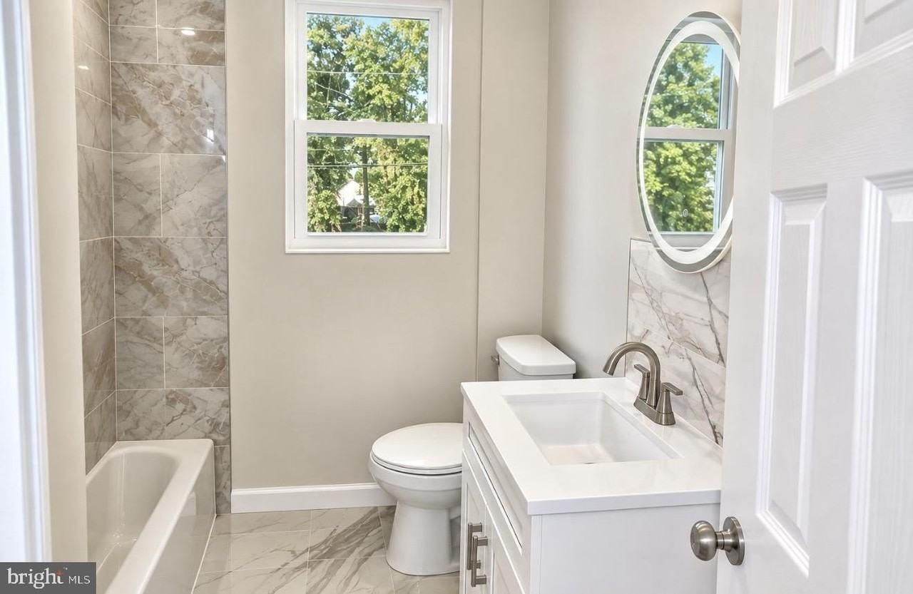 4354 Glendale St #2 - Photo 4 of 11