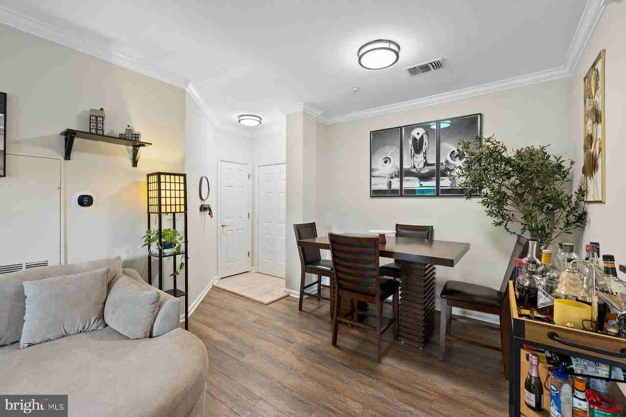 4550 Strutfield Ln #2111 - Photo 5 of 33