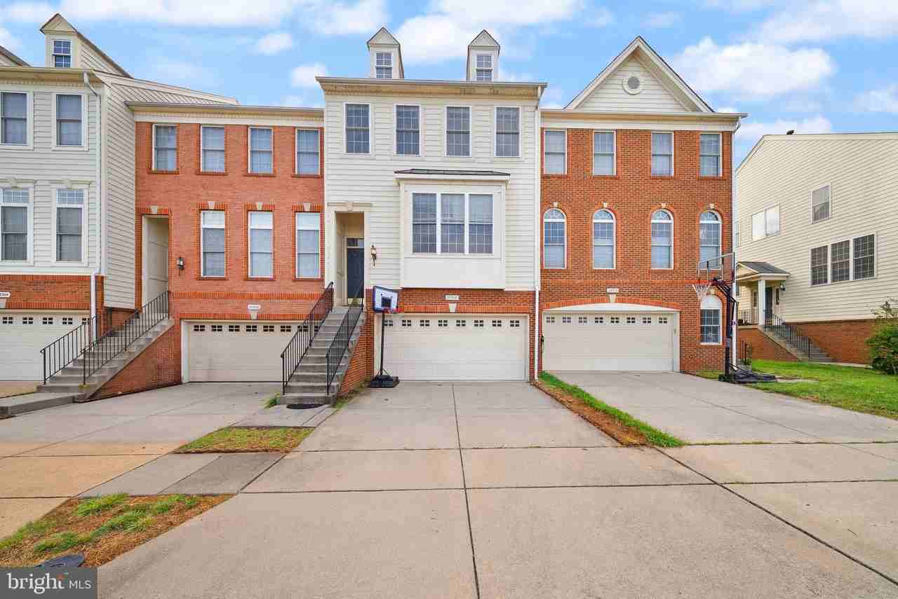 25308 Whippoorwill Ter - Photo 2 of 46
