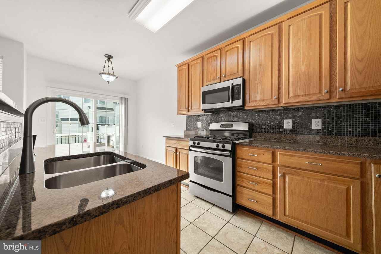 25308 Whippoorwill Ter - Photo 7 of 46