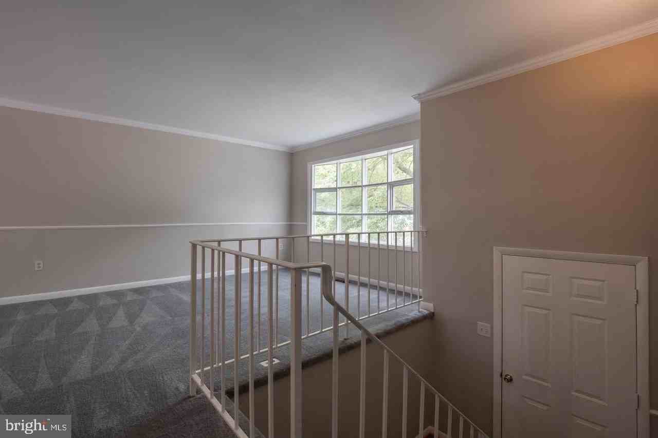 5592 Shannon Ct - Photo 4 of 19