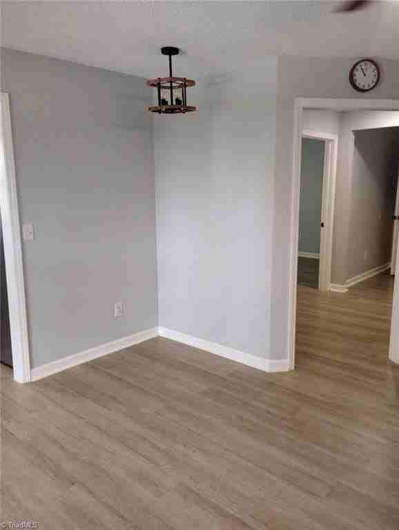 713 E Lexington Rd #201 - Photo 7 of 12