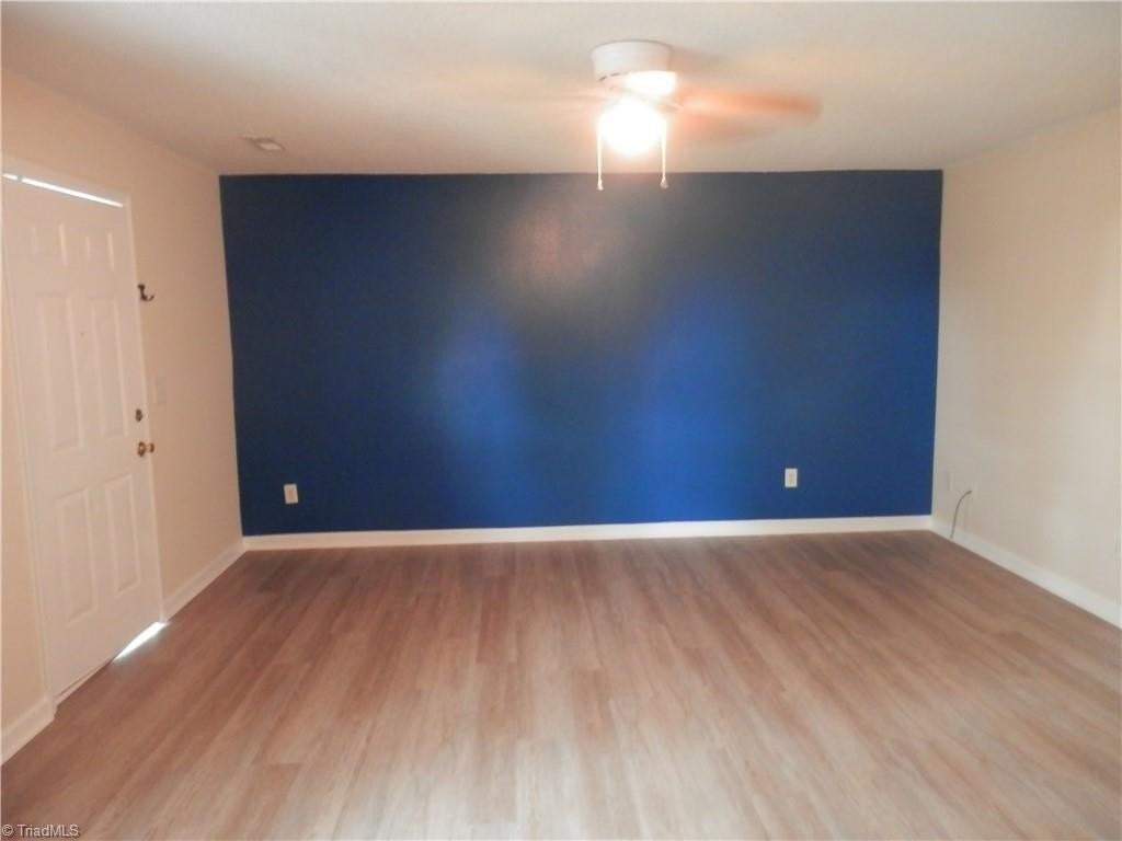 713 E Lexington Rd #202 - Photo 4 of 11