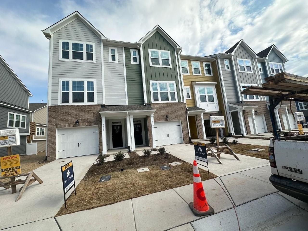1106 Harmony Trl - Photo 3 of 35