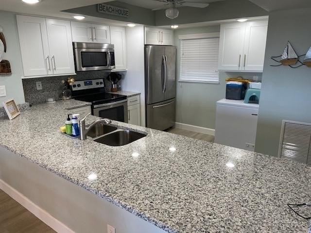 801 S Ocean Dr #701 - Photo 4 of 18