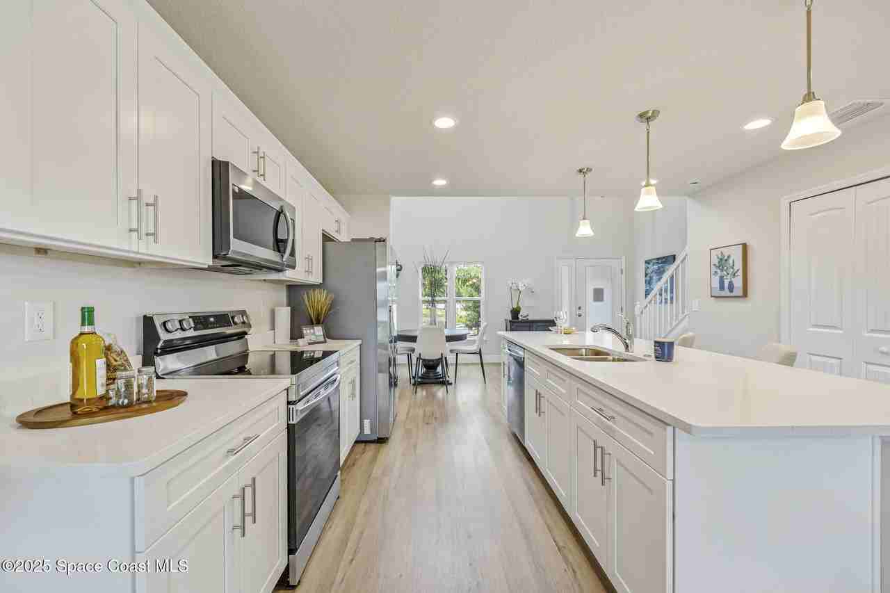 198 Hidden Woods Pl - Photo 7 of 26