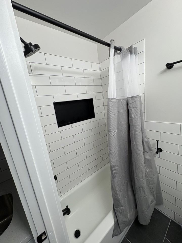 117 Magnolia Ave #2RF - Photo 4 of 6