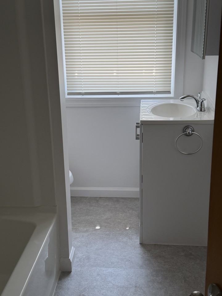 1810 Capouse Avenue #2 - Photo 5 of 20