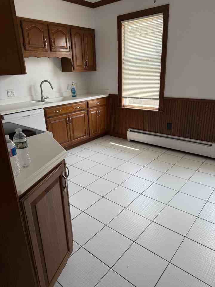 1810 Capouse Avenue #2 - Photo 7 of 20