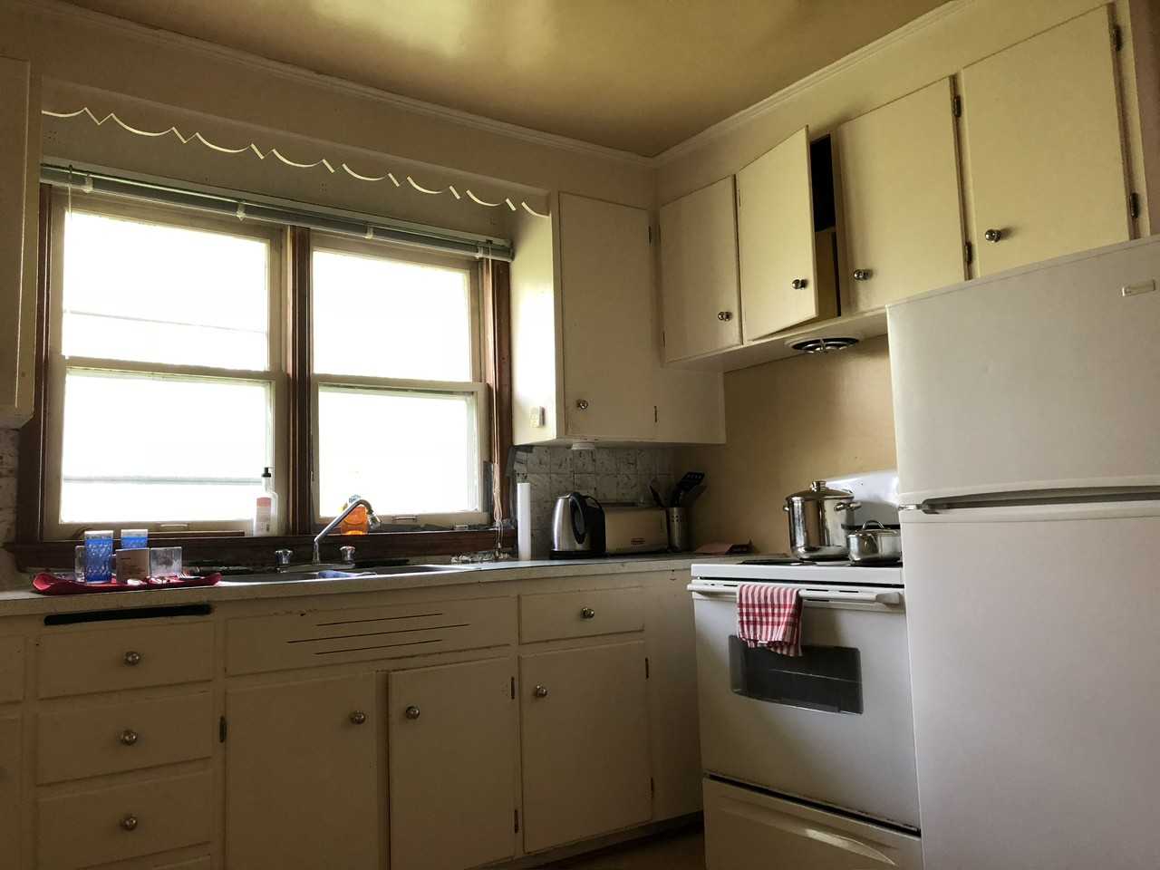 25 Devitt Ave S - Photo 5 of 12