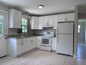 907 Royal Oak Ct - Photo 1 of 1
