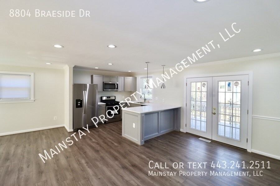 8804 Braeside Dr - Photo 3 of 32