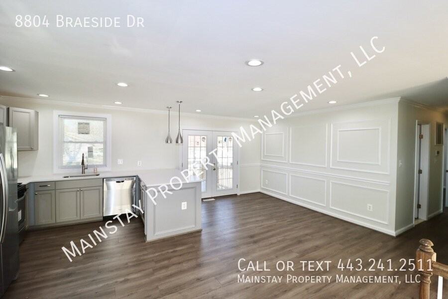 8804 Braeside Dr - Photo 5 of 32