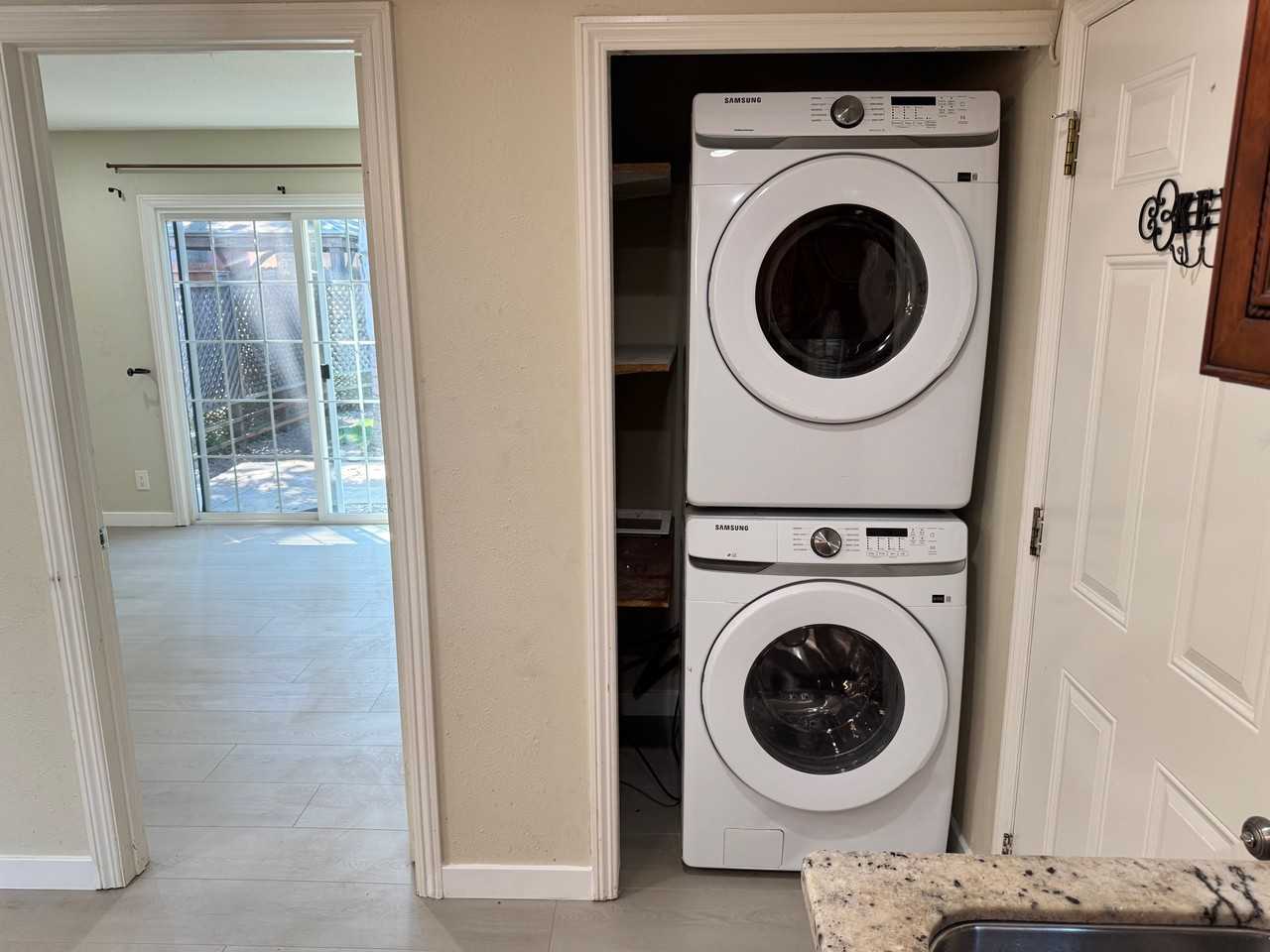 3218 Windsor Place #B - Photo 7 of 15