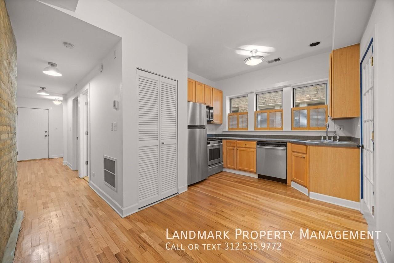 4546 N Albany Ave #2 - Photo 3 of 18