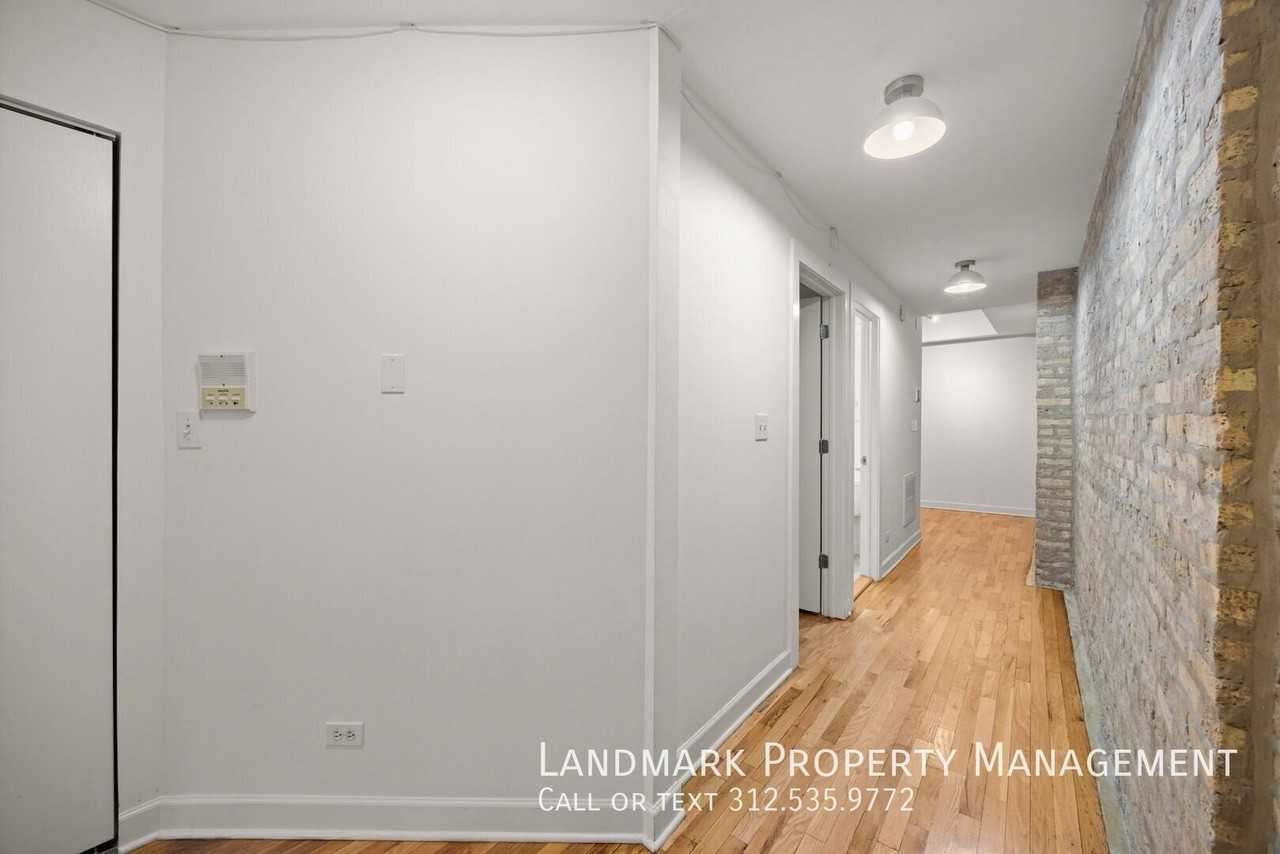 4546 N Albany Ave #2 - Photo 5 of 18