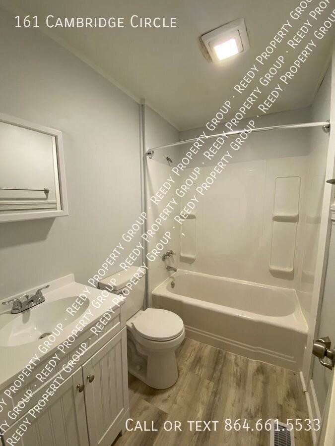 161 Cambridge Cir - Photo 2 of 9