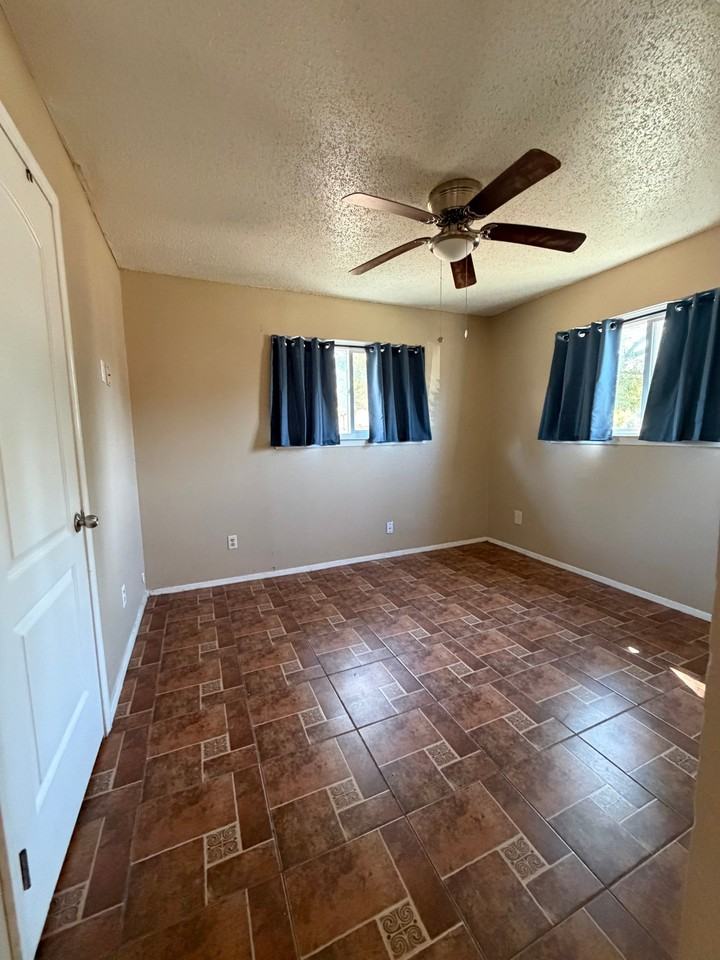 801 Ranch Rd #B - Photo 5 of 10