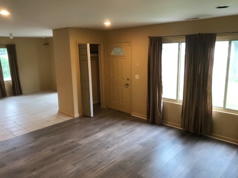 22141 Condon St - Photo 5 of 15