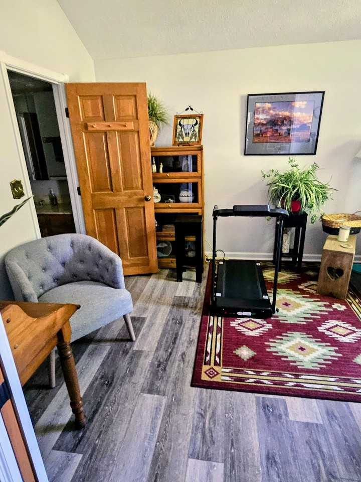 606 Ravens Lake Dr - Photo 5 of 17