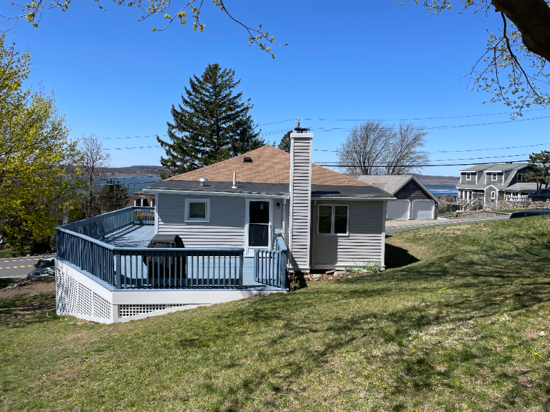 19 N Ridge Rd